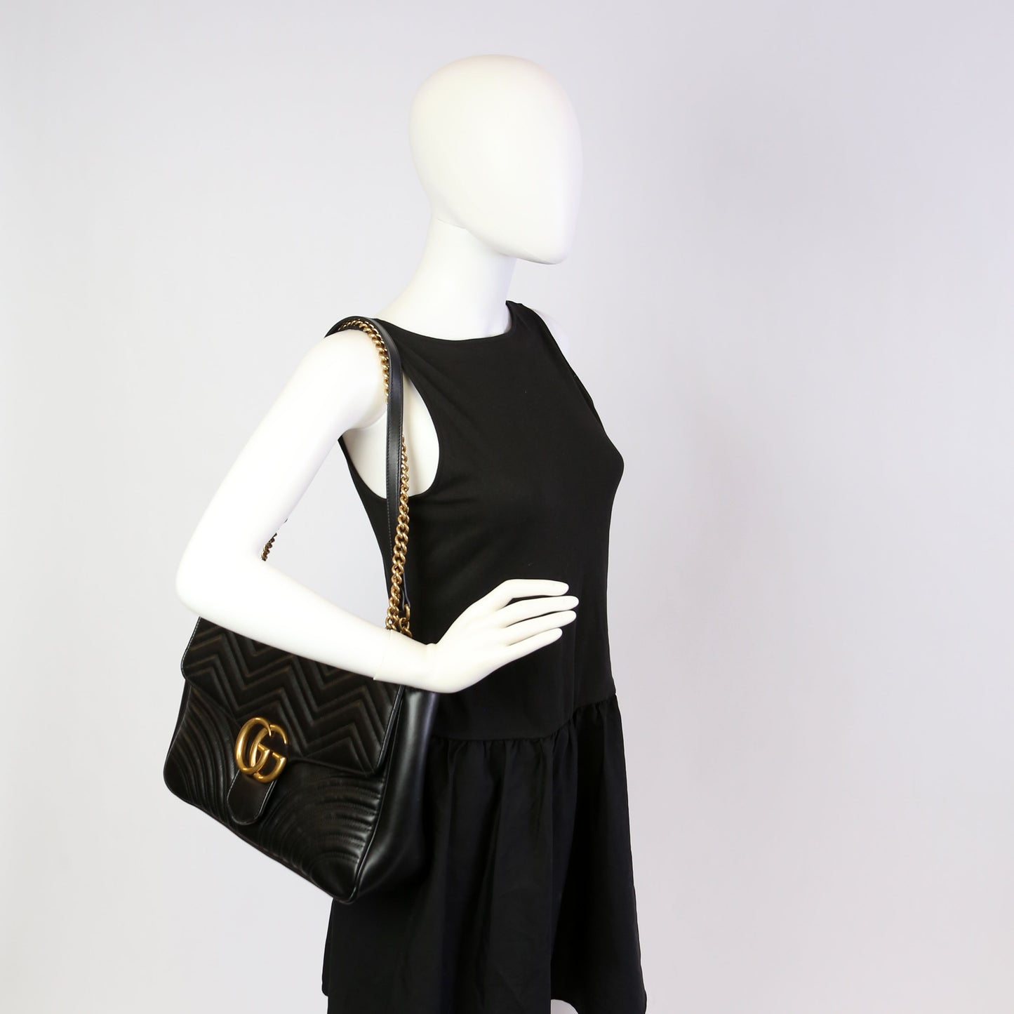 498090 Marmont Large Black