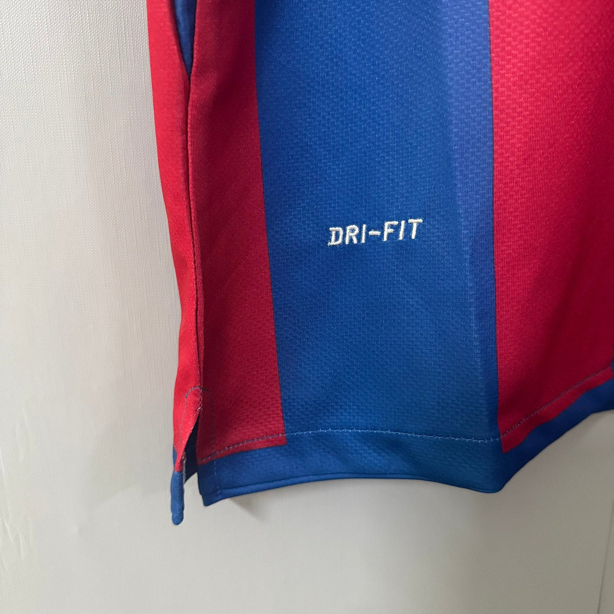 Barcelona 2010/11 Home (UCL Final) Retro Jersey – view 6