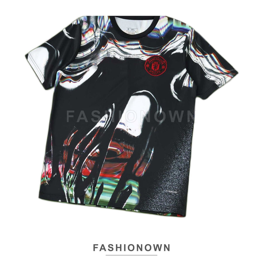 Manchester United 2025/26 Graphic Training Shirt