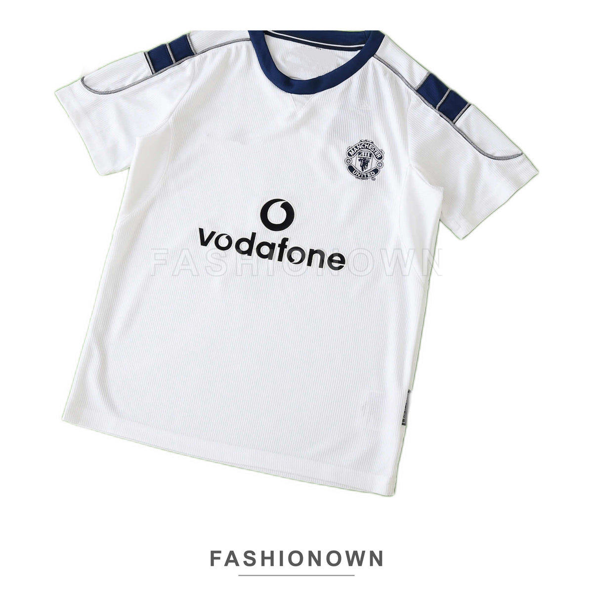 0001 season Manchester United F.C. away retro Kids kit – view 2