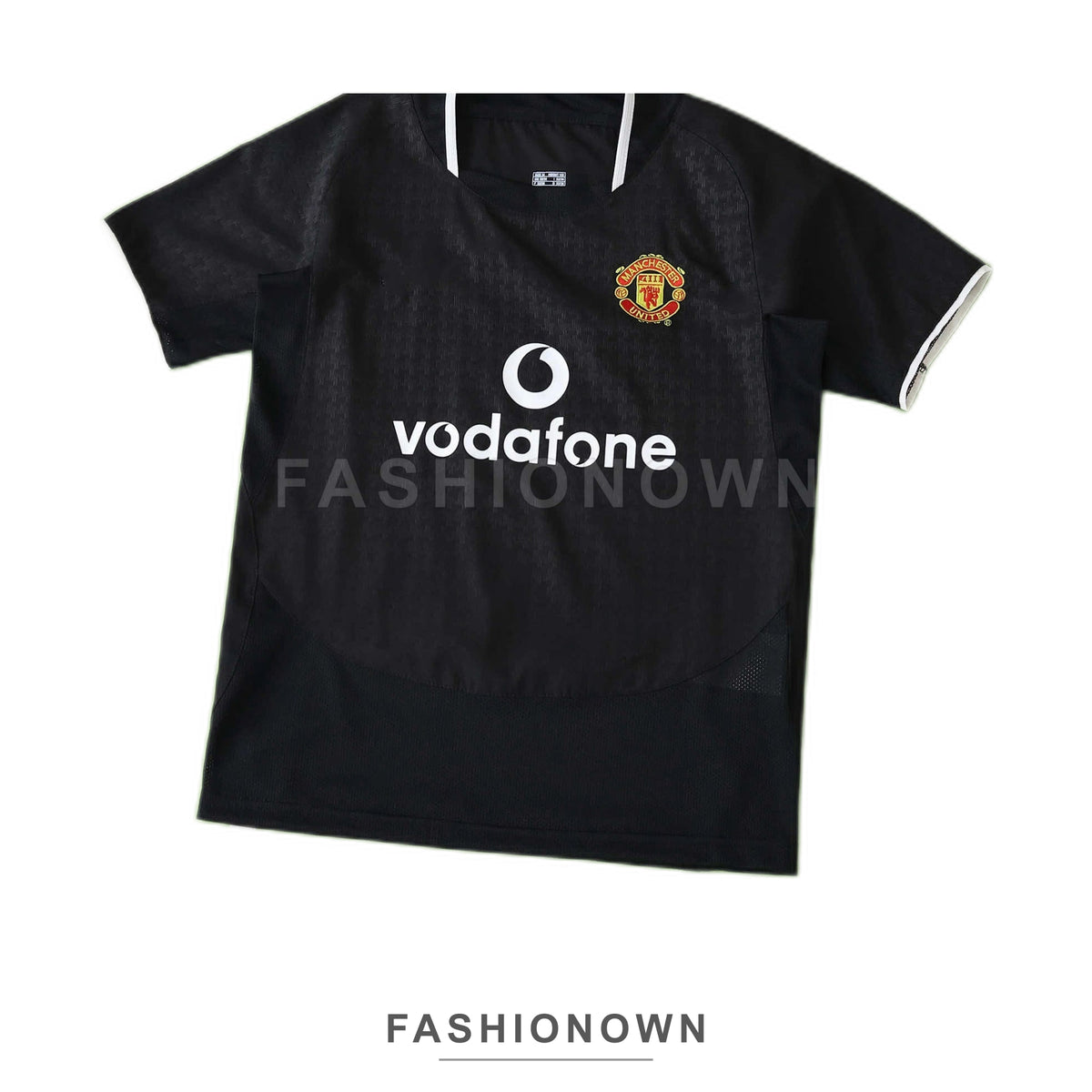 Manchester United 2003/04 Away Retro Kids Kit – view 2