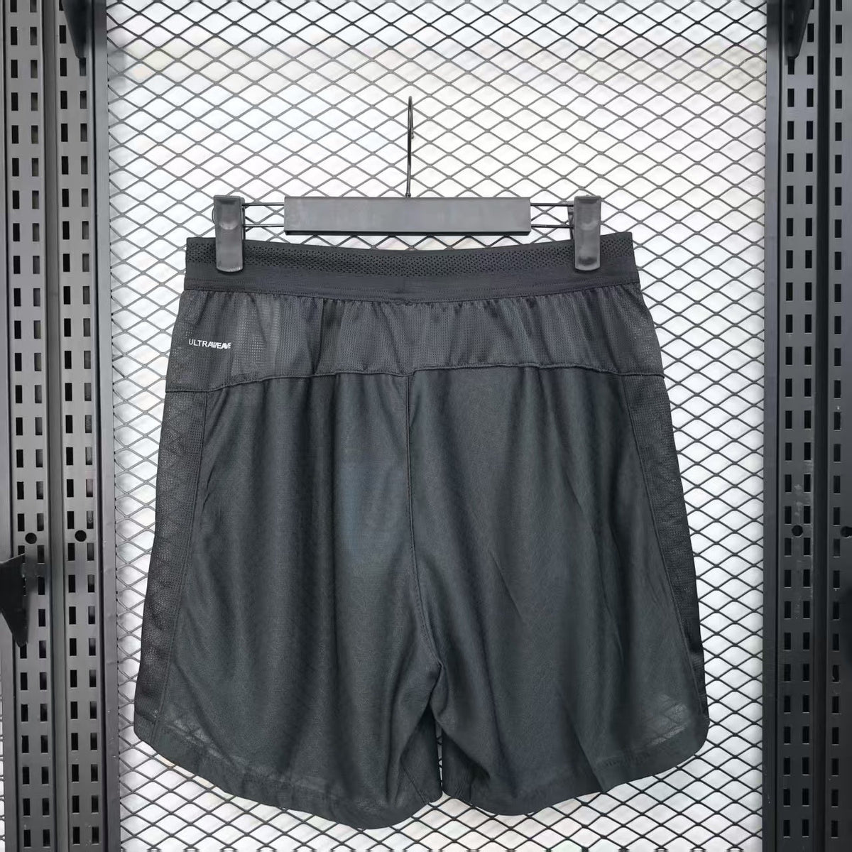 Manchester City 2025/26 Away Shorts – Player Edition