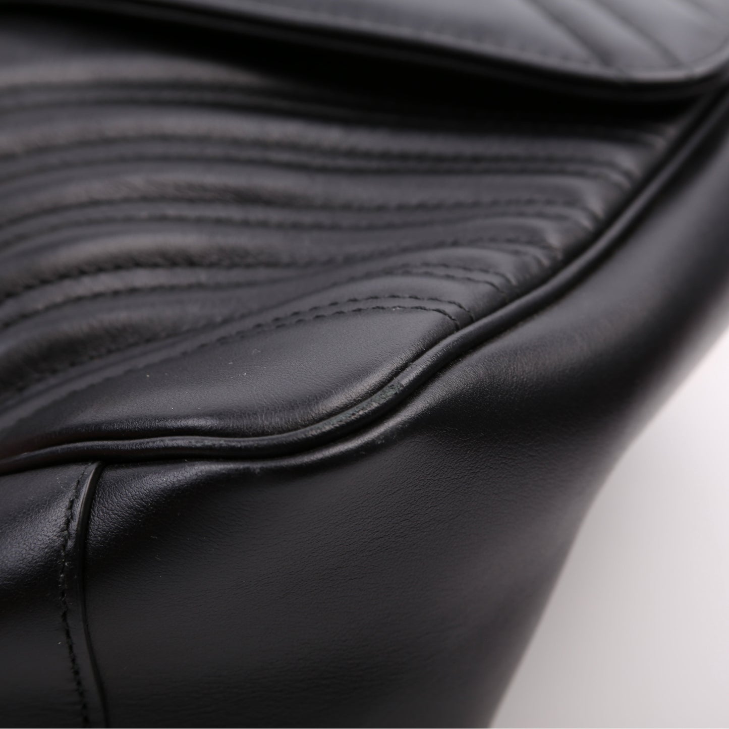 498090 Marmont Large Black
