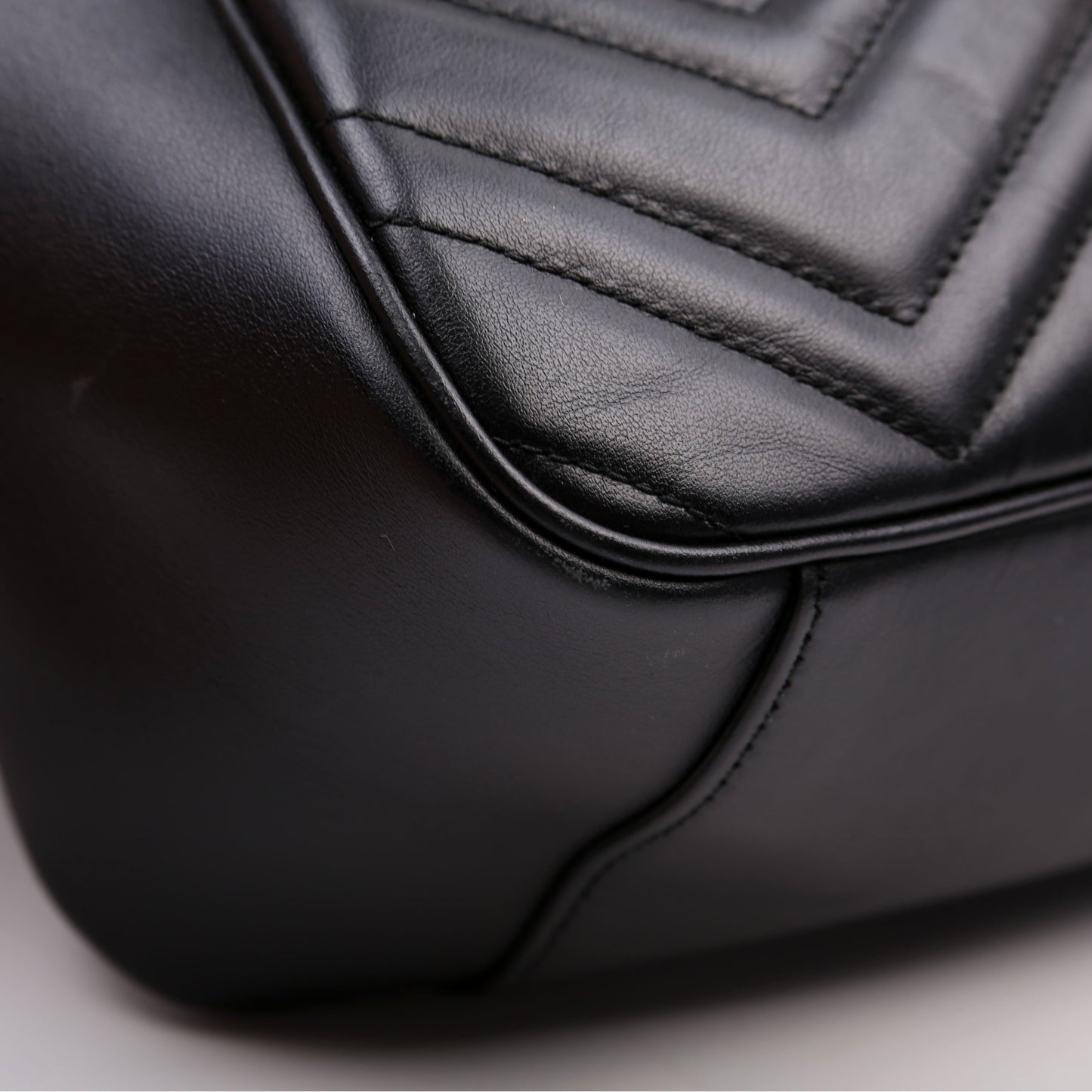 498090 Marmont Large Black