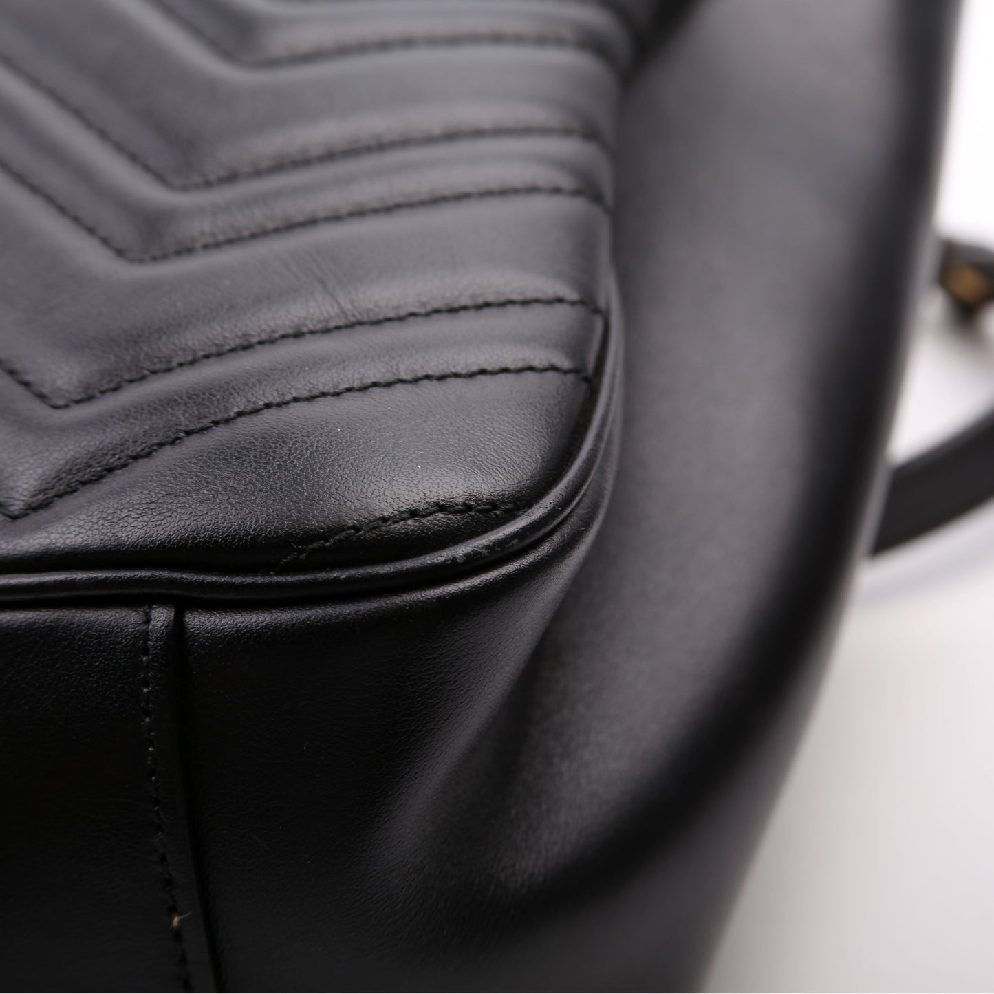 498090 Marmont Large Black