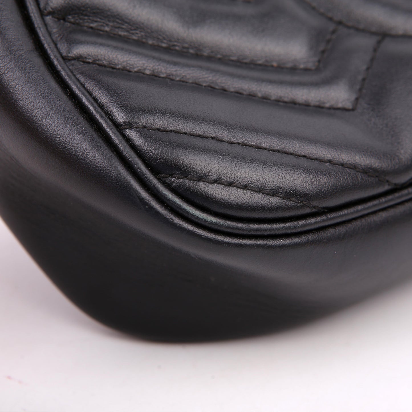 447632 Marmont Small Leather Camera Black
