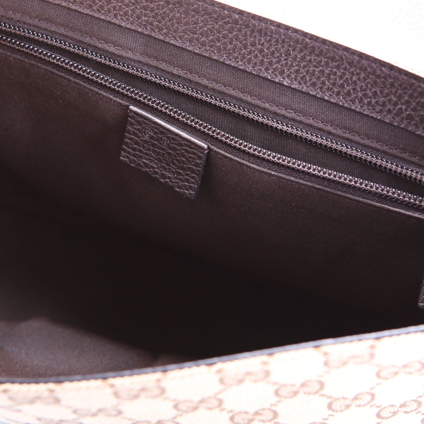 449172 GG Canvas Messenger Brown