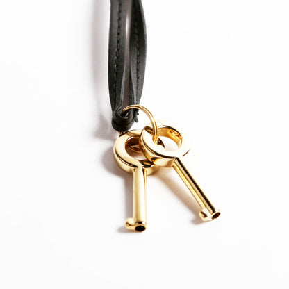 409487 Padlock Smooth Leather Black