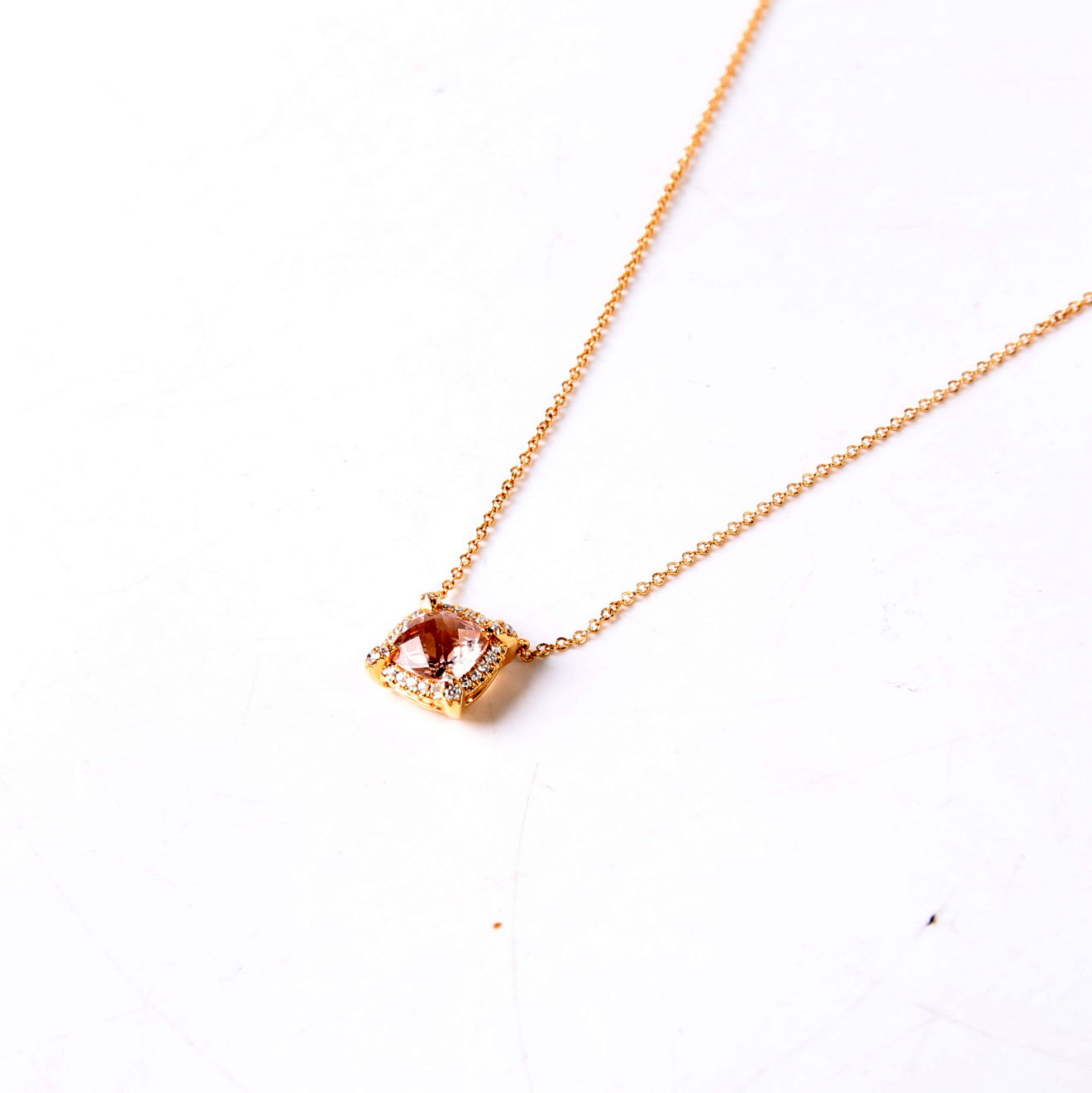 Petite Chatelaine 7MM Necklace 750/Morganite/Pave