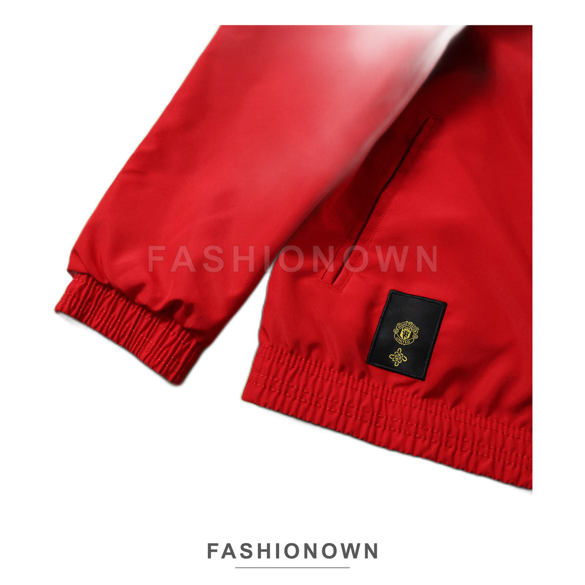 Manchester United 2025/26 Reversible Windbreaker – Black & Red – view 10