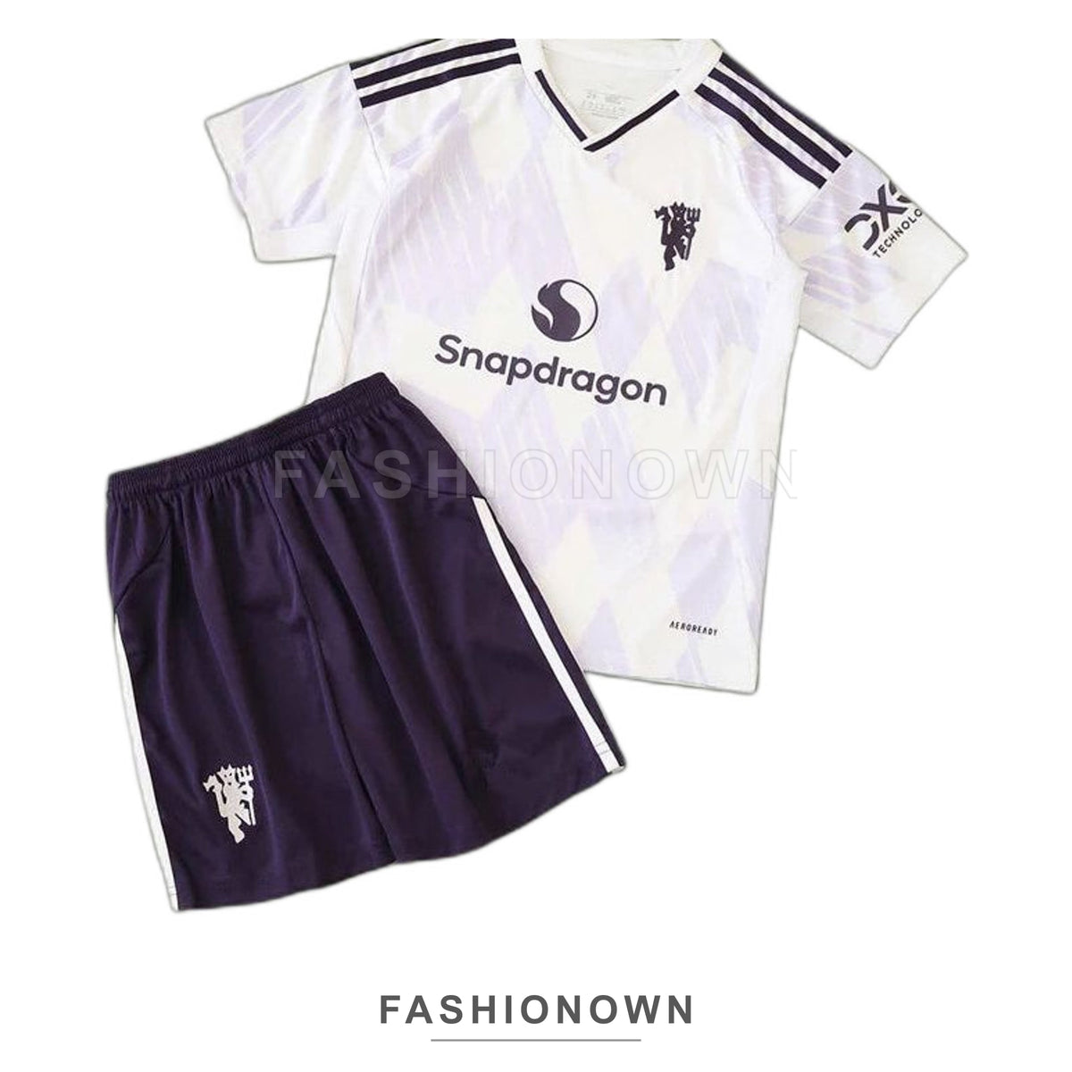 Manchester United 2025/26 Away Kids Kit – Premier League Patch Option