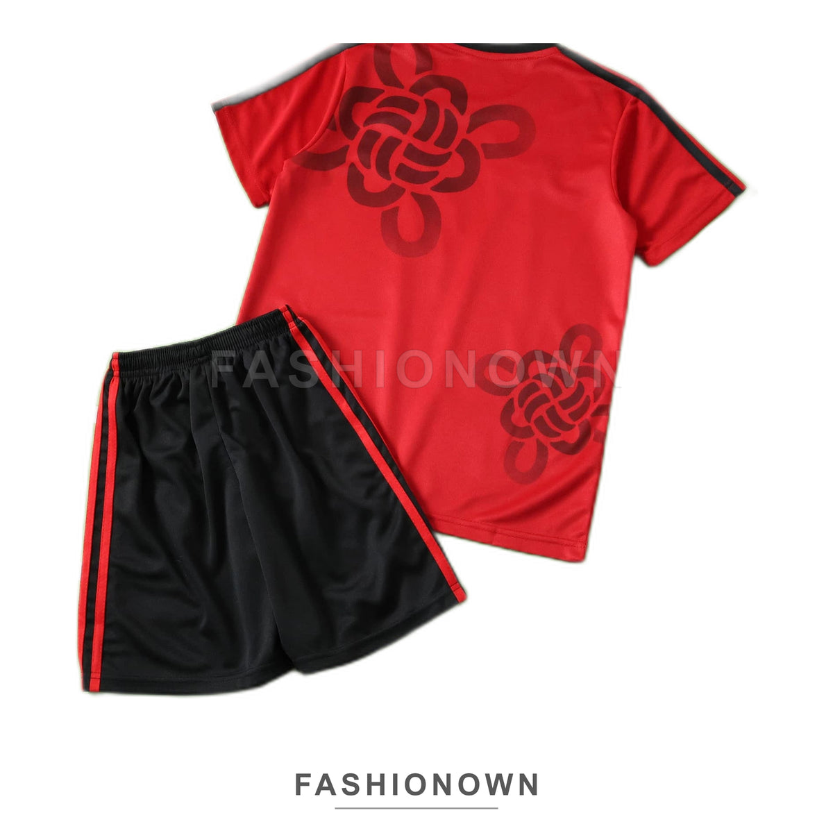Manchester United 2025/26 Chinese Knot Kids Kit – view 2