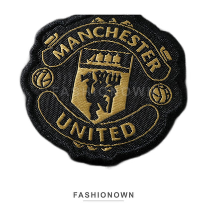 Manchester United 2025/26 Chinese Knot Kids Kit – view 7