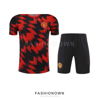 Manchester United 2025/26 Training Set – Red & Black Pattern