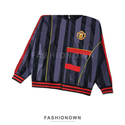 Manchester United 2025/26 Striped Windbreaker – Navy