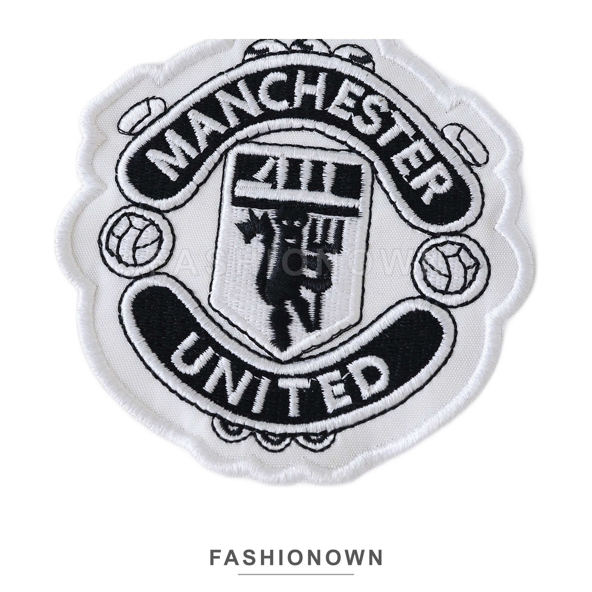 Manchester United 2025/26 Windbreaker – White & Navy – view 7