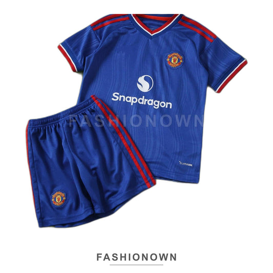 Manchester United 2026/27 Away Kids Kit