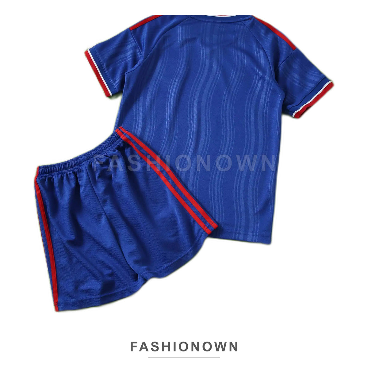 Manchester United 2026/27 Away Kids Kit – view 6