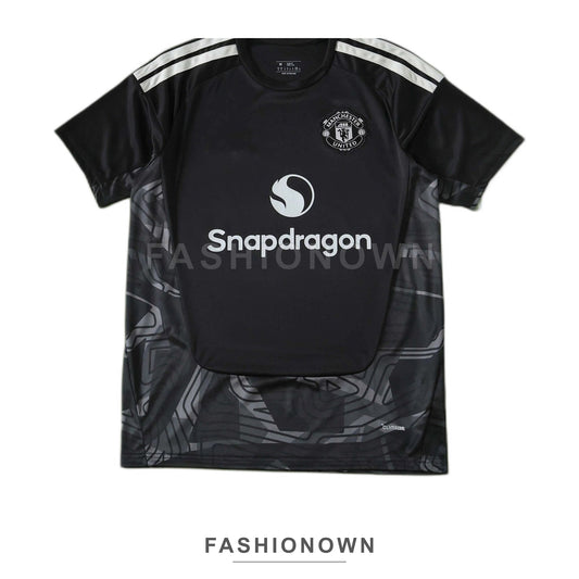 Manchester United 2026/27 Goalkeeper Jersey – Fan Version