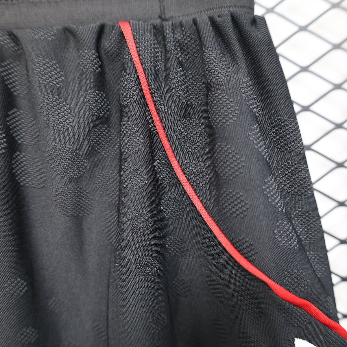 Liverpool 2025/26 Away Black Shorts – Player Edition