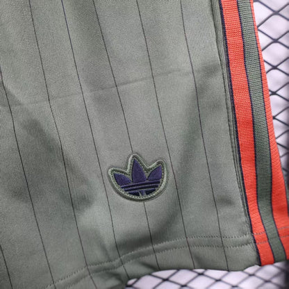Bayern Munich 2025/26 Terrace Icons Shorts