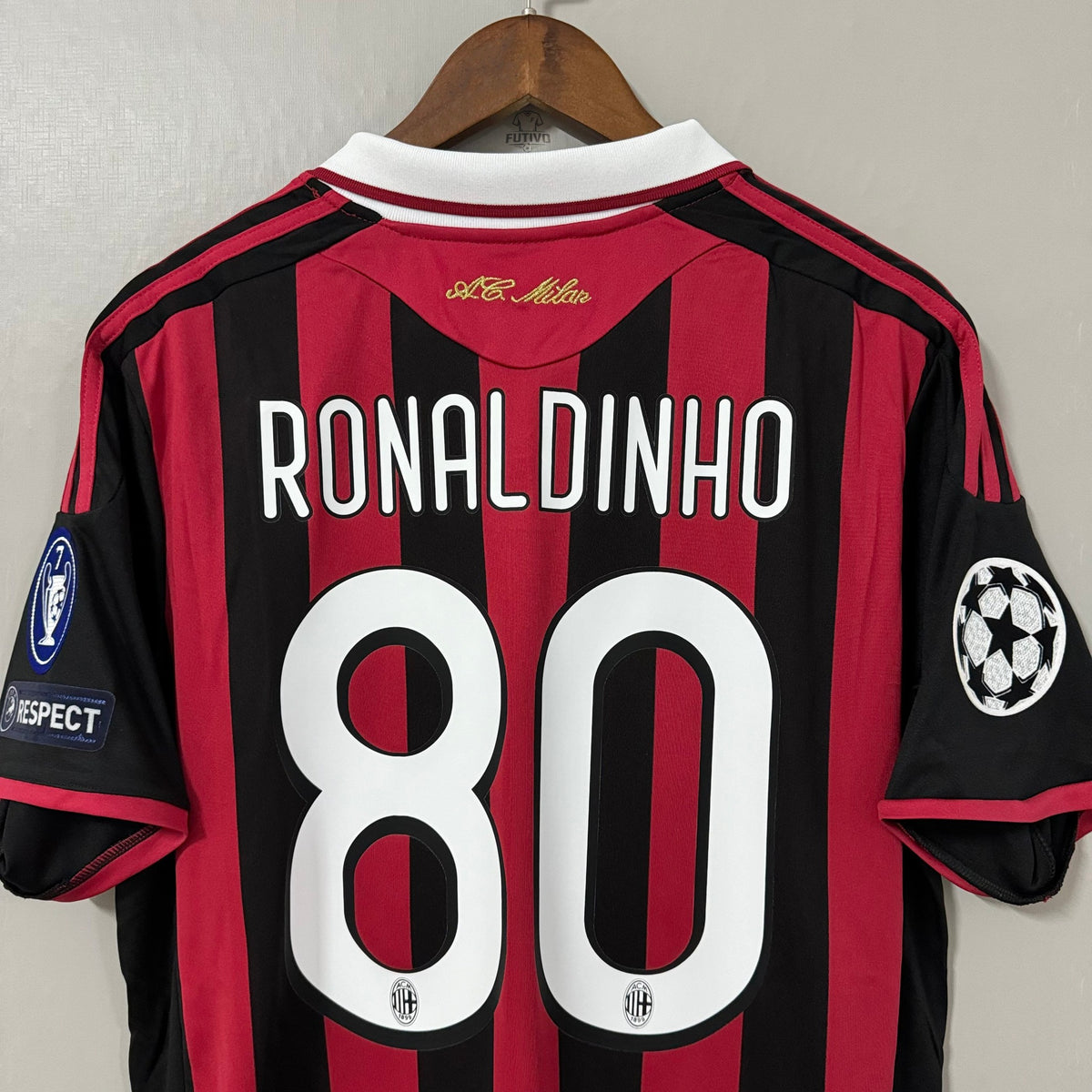 AC Milan 2009/10 Home Retro Jersey – view 4