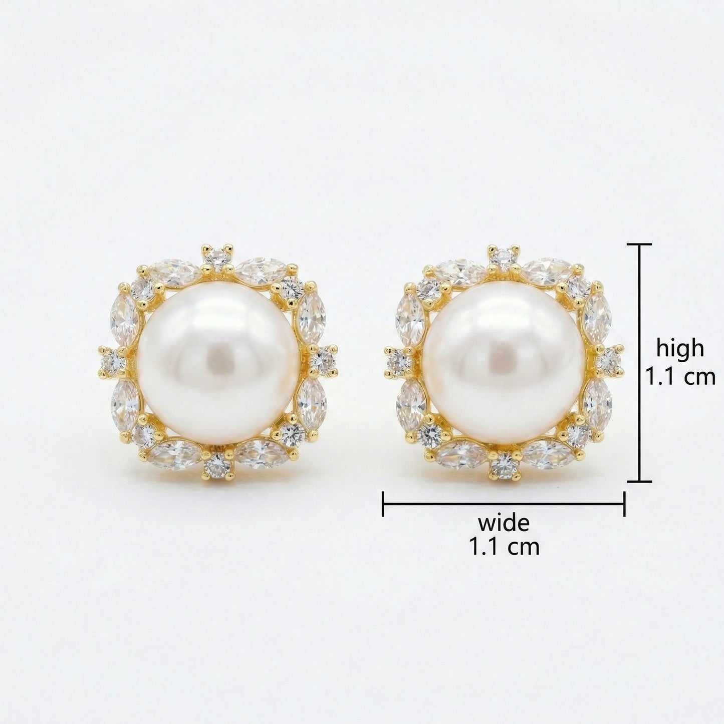 925 Sterling Silver Elegant White Pearl Stud Earrings