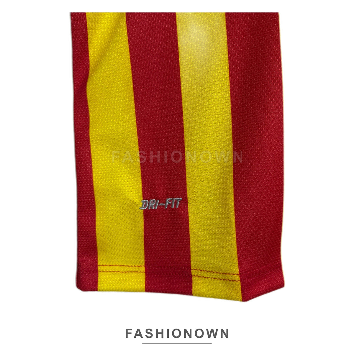 Barcelona 2013/14 Away Retro Jersey – view 4