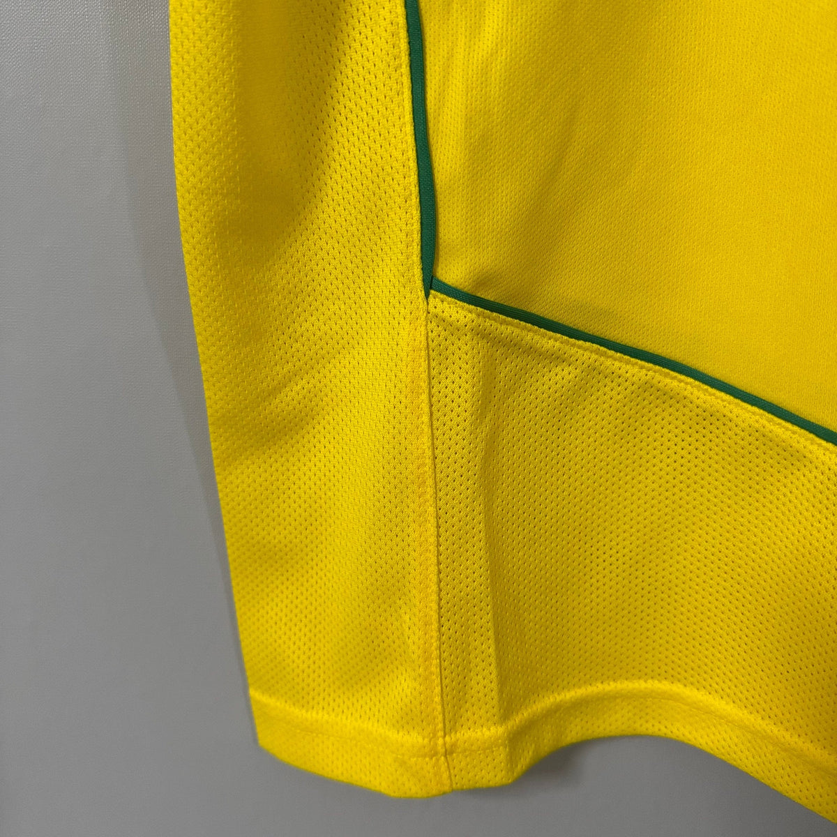 Brazil 2004 Home Retro Jersey – view 4