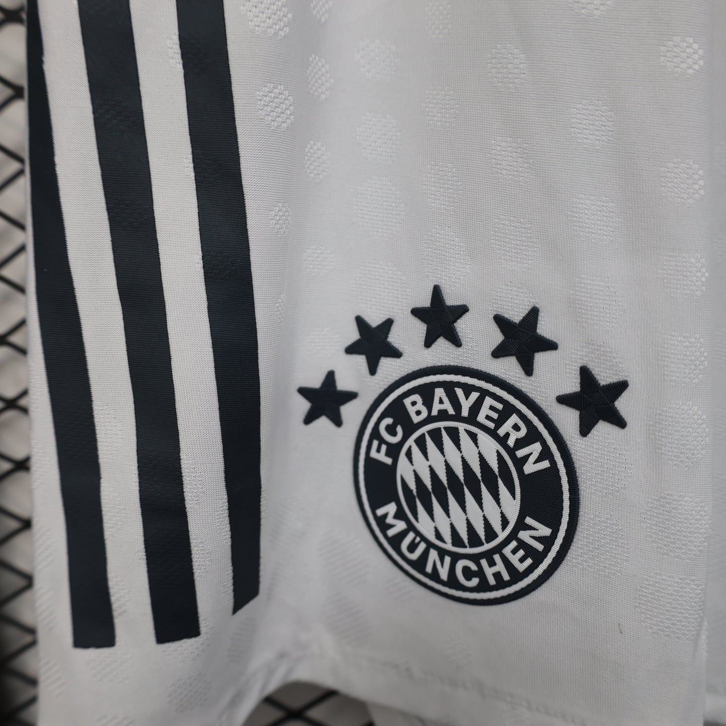 Bayern Munich 2025/26 Away White Shorts – Player Edition