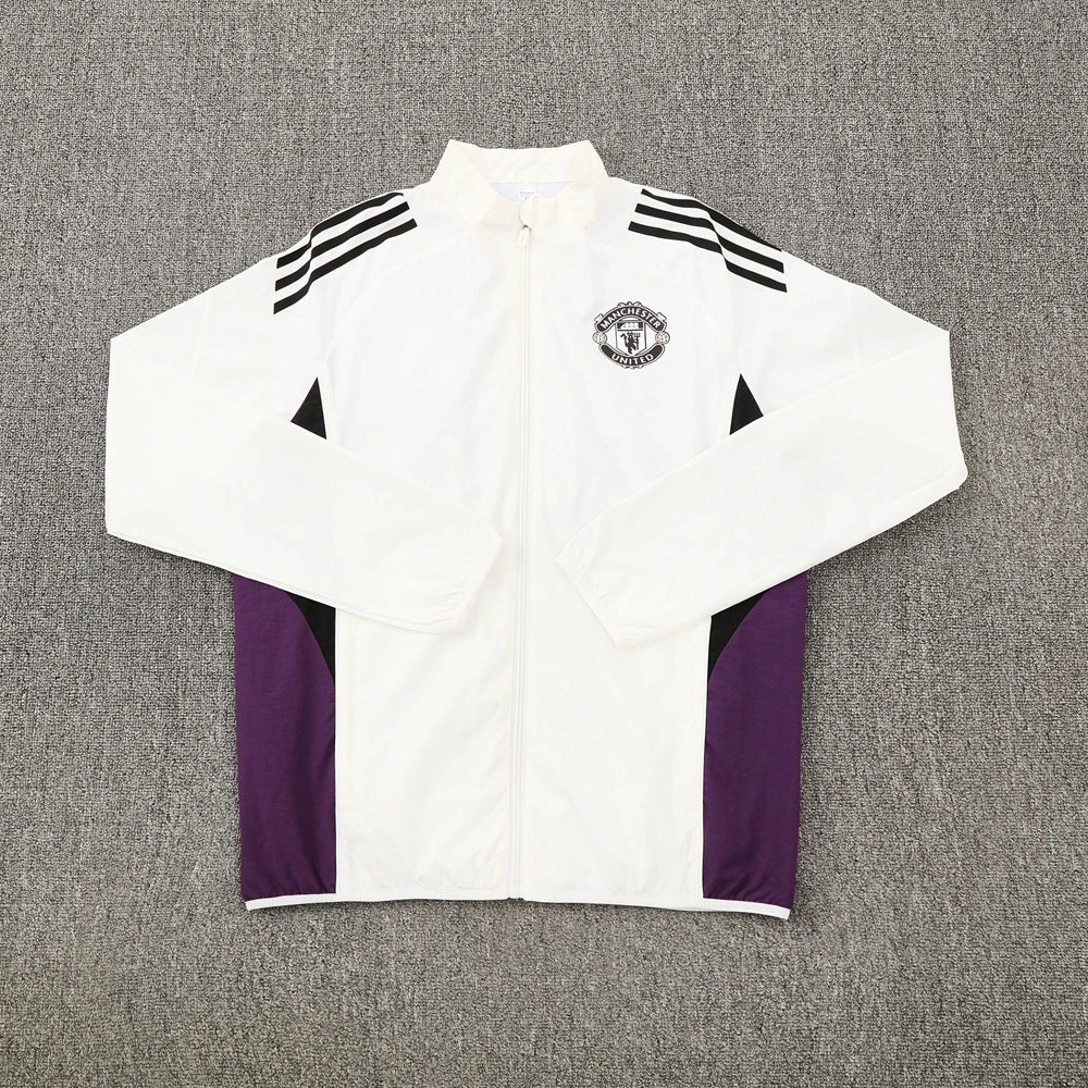 2526 season Manchester United F.C. windbreaker – view 2