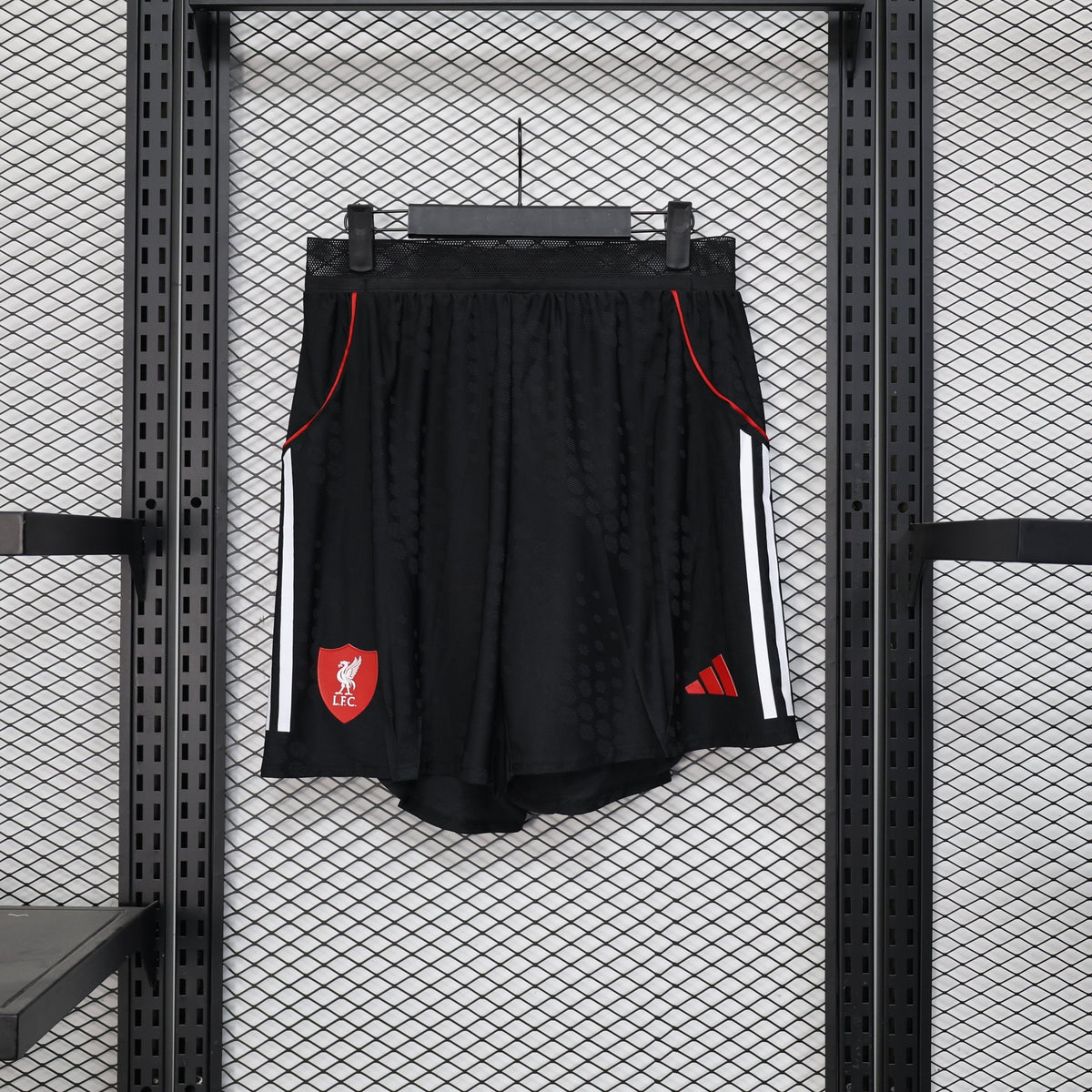 Liverpool 2025/26 Away Black Shorts – Player Edition