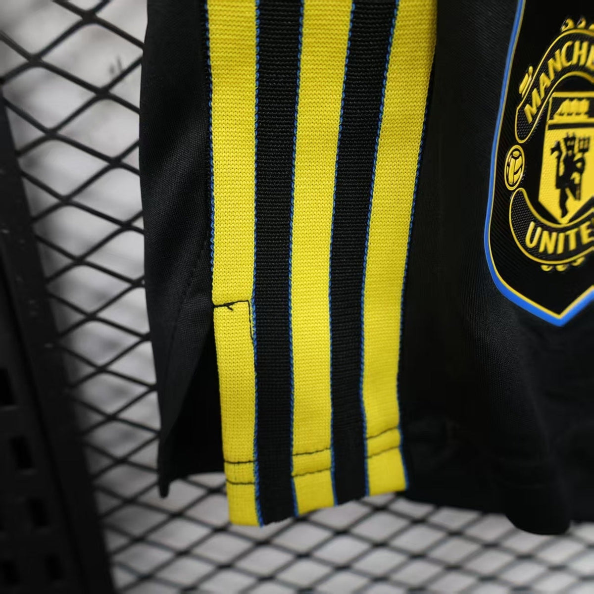 Manchester United 2025/26 Third Shorts – view 3