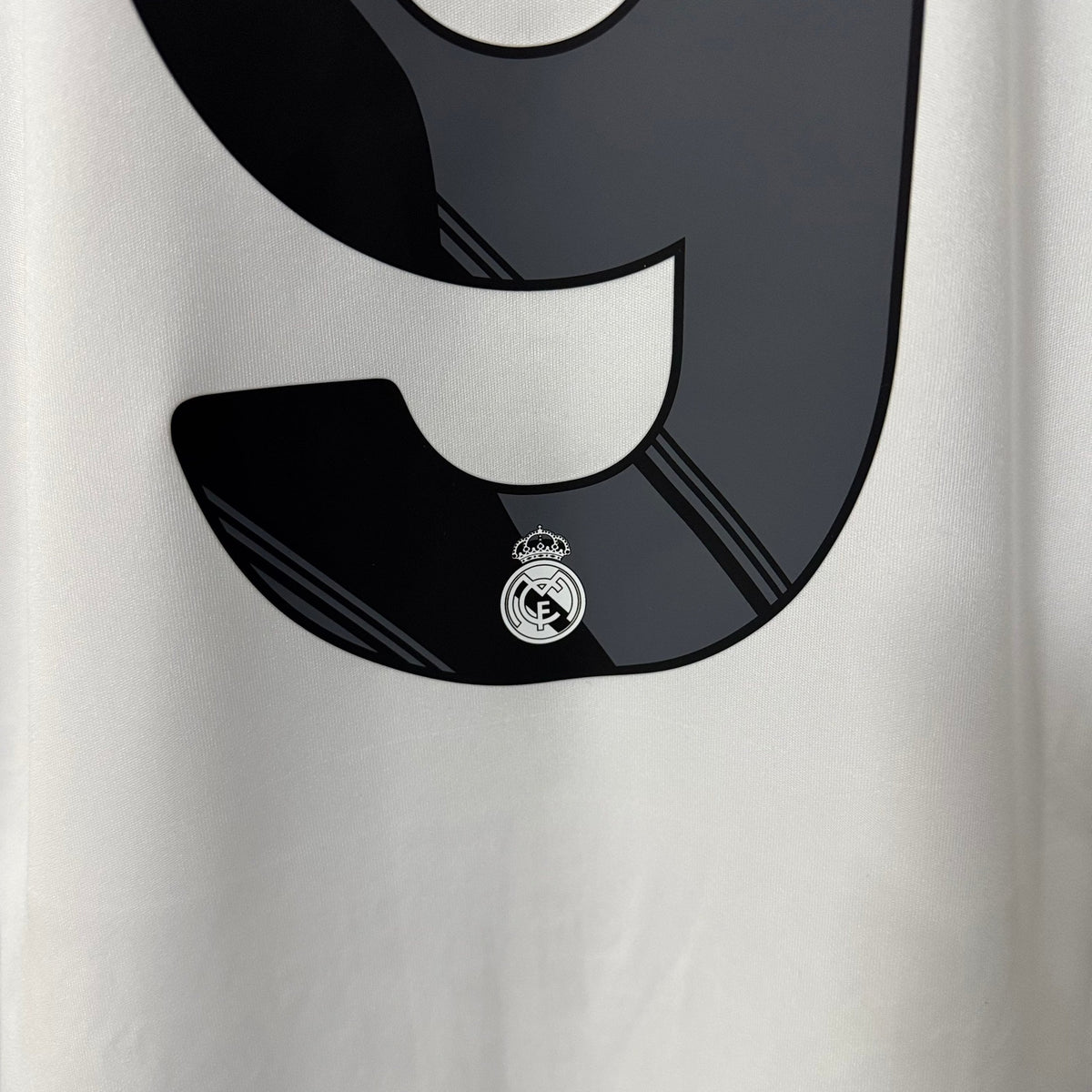 Real Madrid 2009/10 Home Long-Sleeve Retro Jersey – view 4