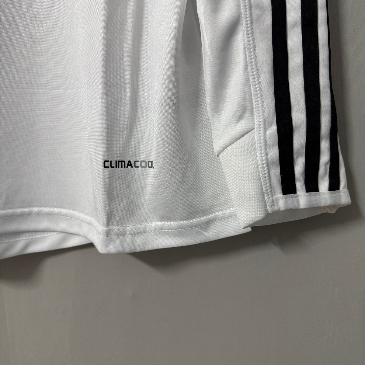 Real Madrid 2009/10 Home Long-Sleeve Retro Jersey – view 5