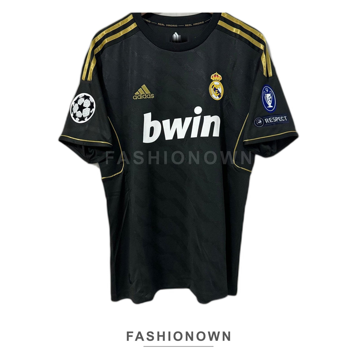Real Madrid 2011/12 Away Retro Jersey