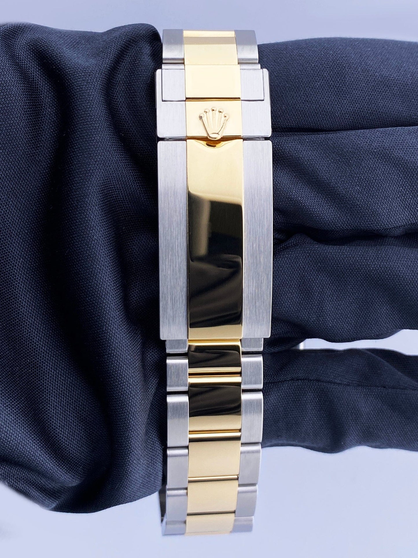 Rolex Submariner 126613LN Black Dial Two-Tone Mens Watch Box