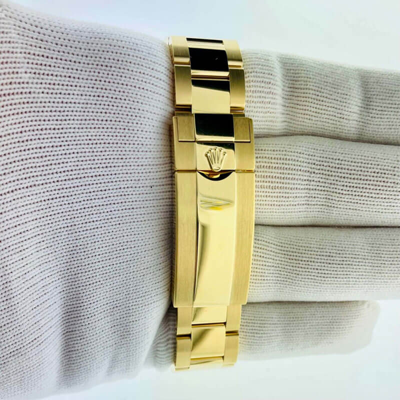 Rolex Submariner Date 126618LB Blue Dial 18k Yellow Gold Watch